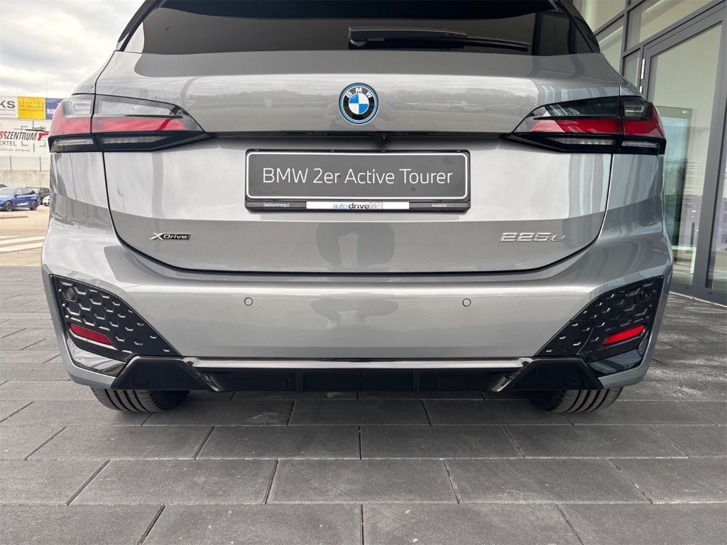 vehicle-2898186-12-3