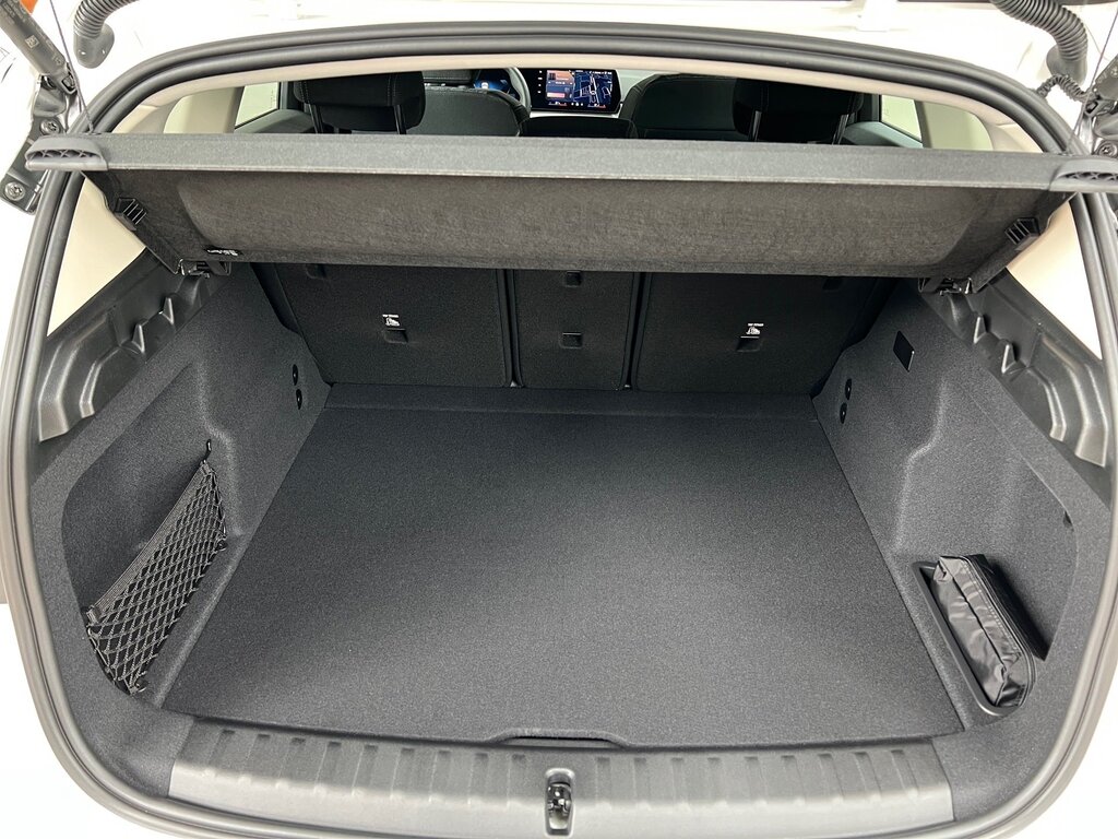 vehicle-2923595-10-3