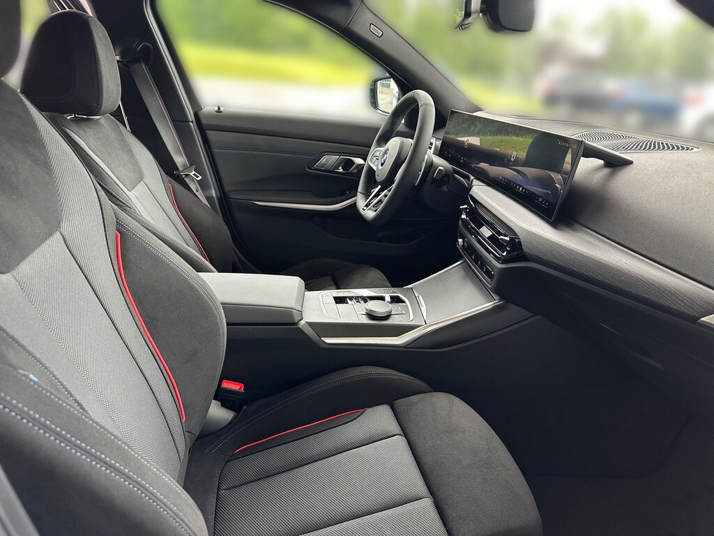 vehicle-2949128-14-3