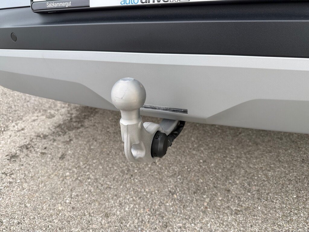 vehicle-2976213-12-3