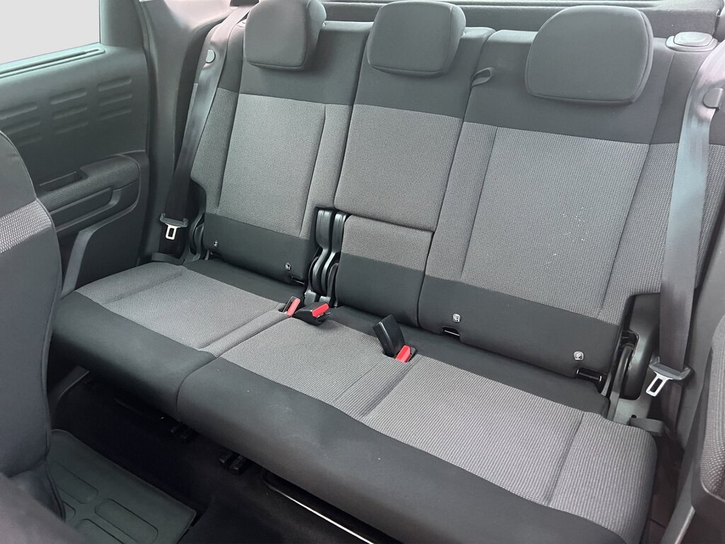 vehicle-3011608-10-3