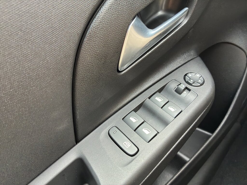 vehicle-3011728-11-3