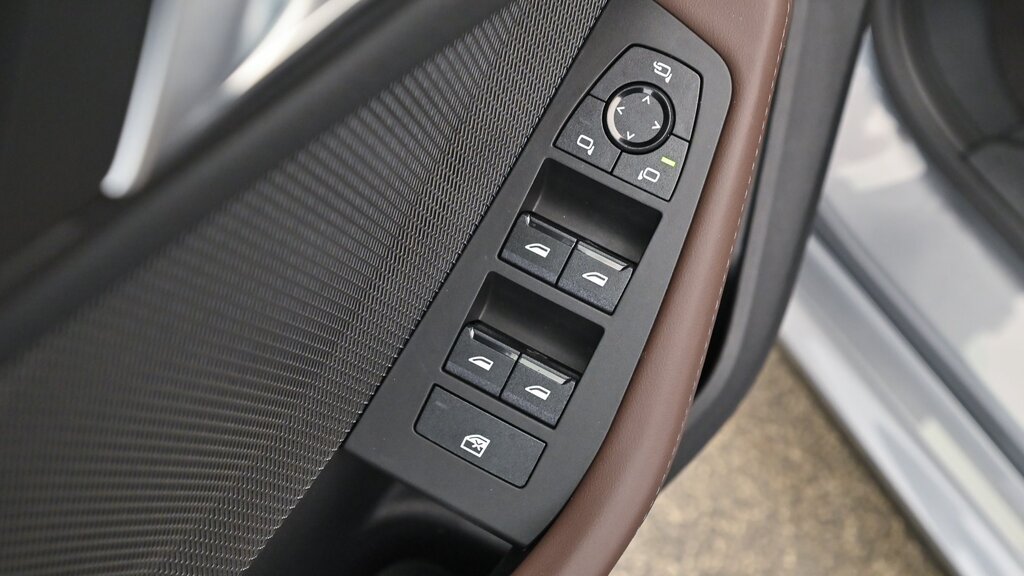 vehicle-3016680-15-3