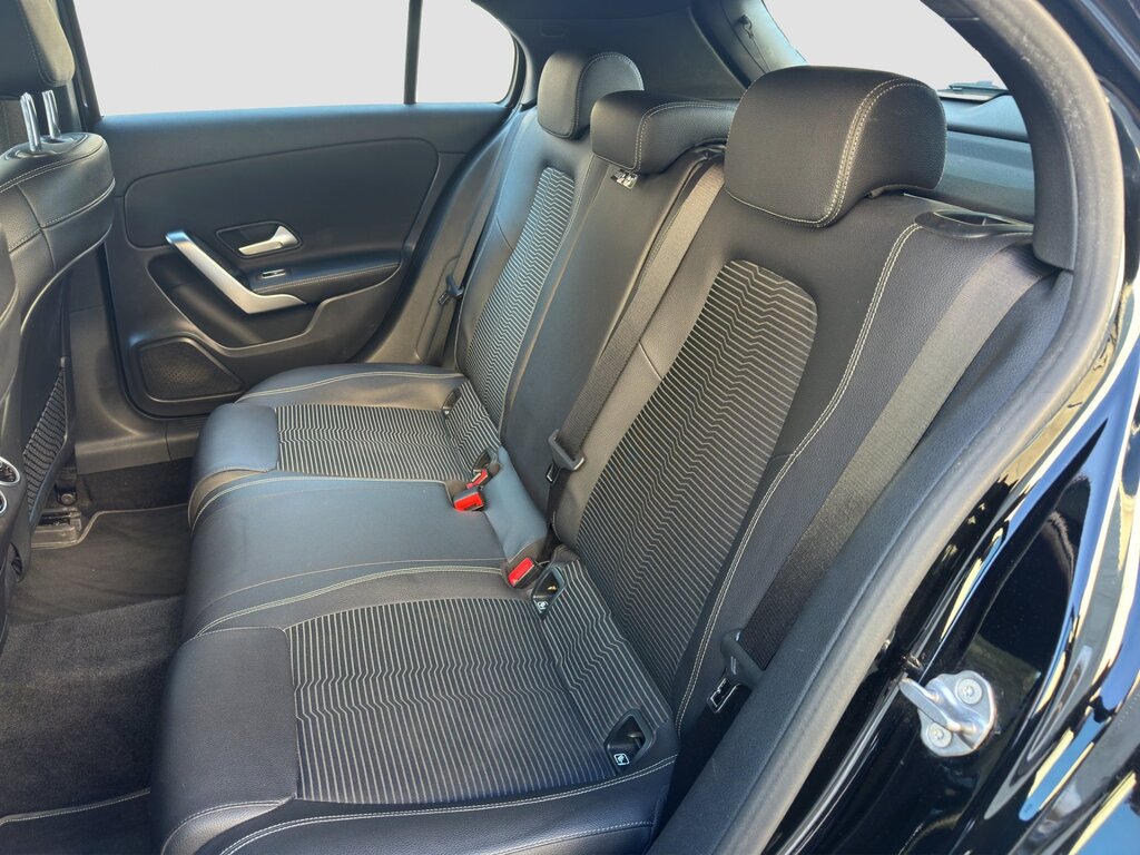 vehicle-3019582-12-3