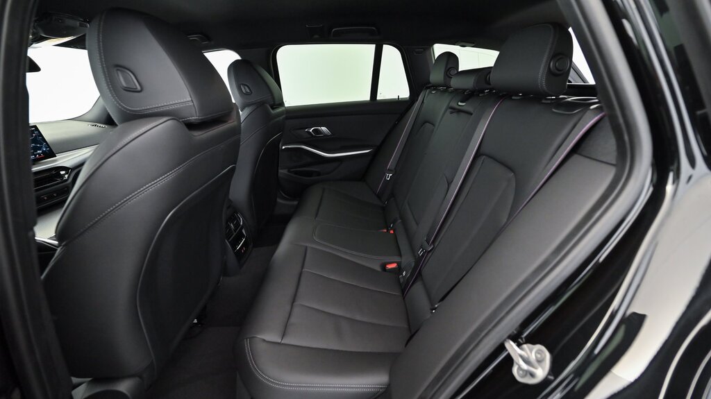 vehicle-3026845-10-1