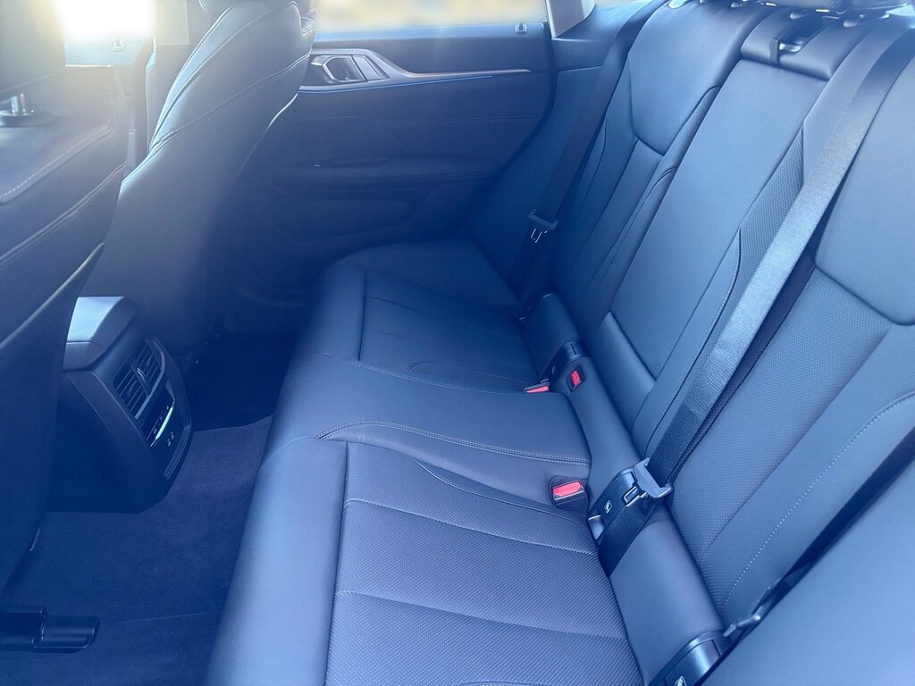 vehicle-2924080-6