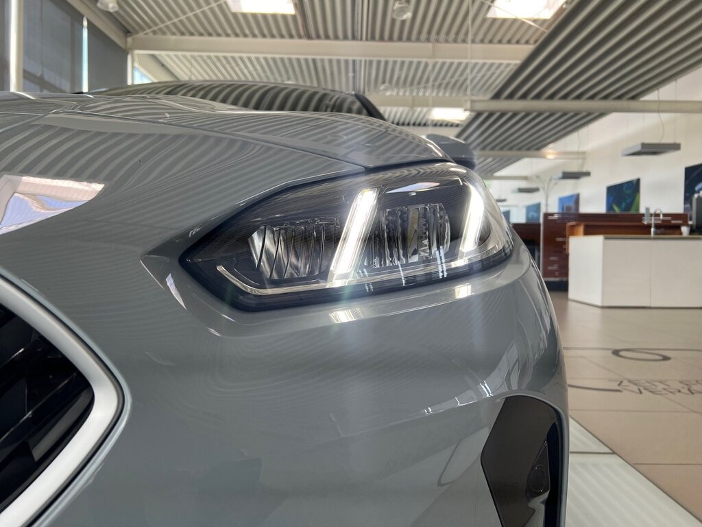 vehicle-2939313-2