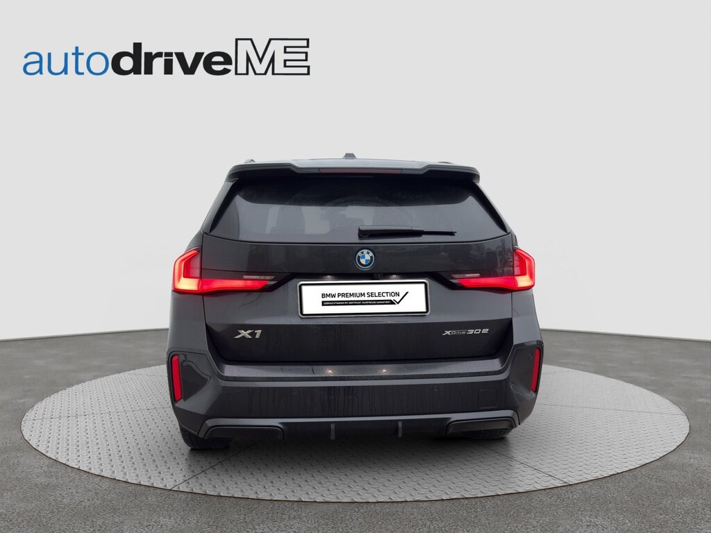 vehicle-2956776-4