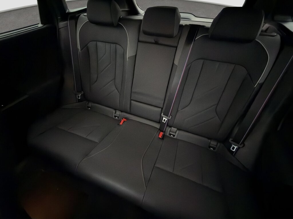 vehicle-2972830-11