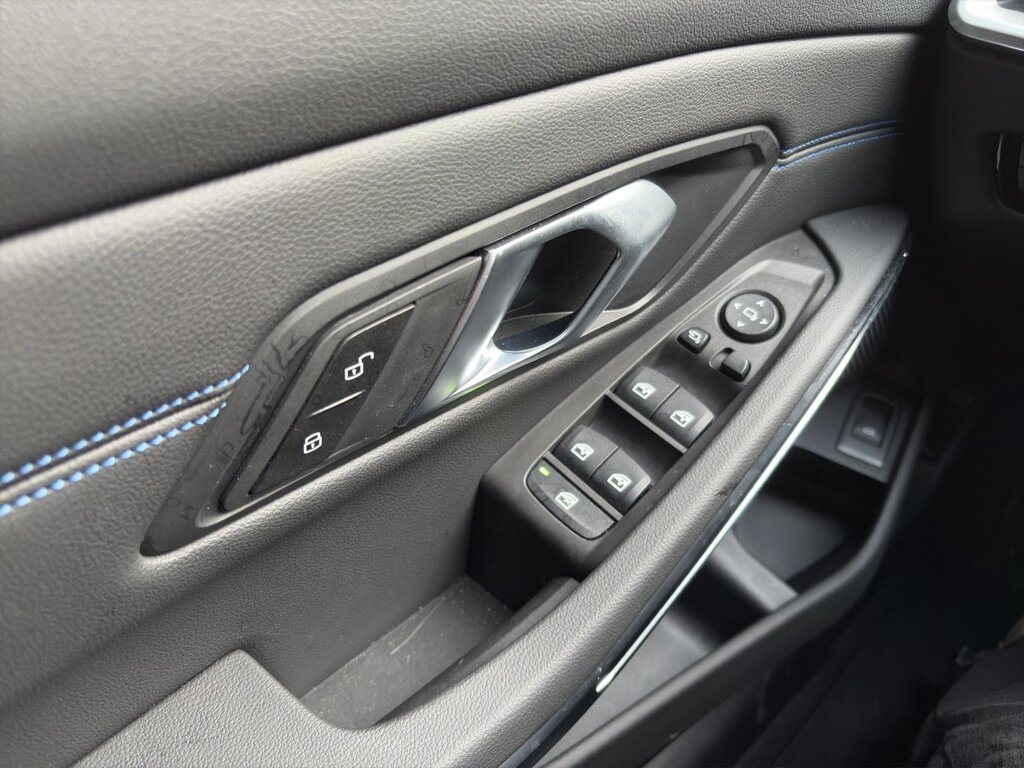 vehicle-2986720-11