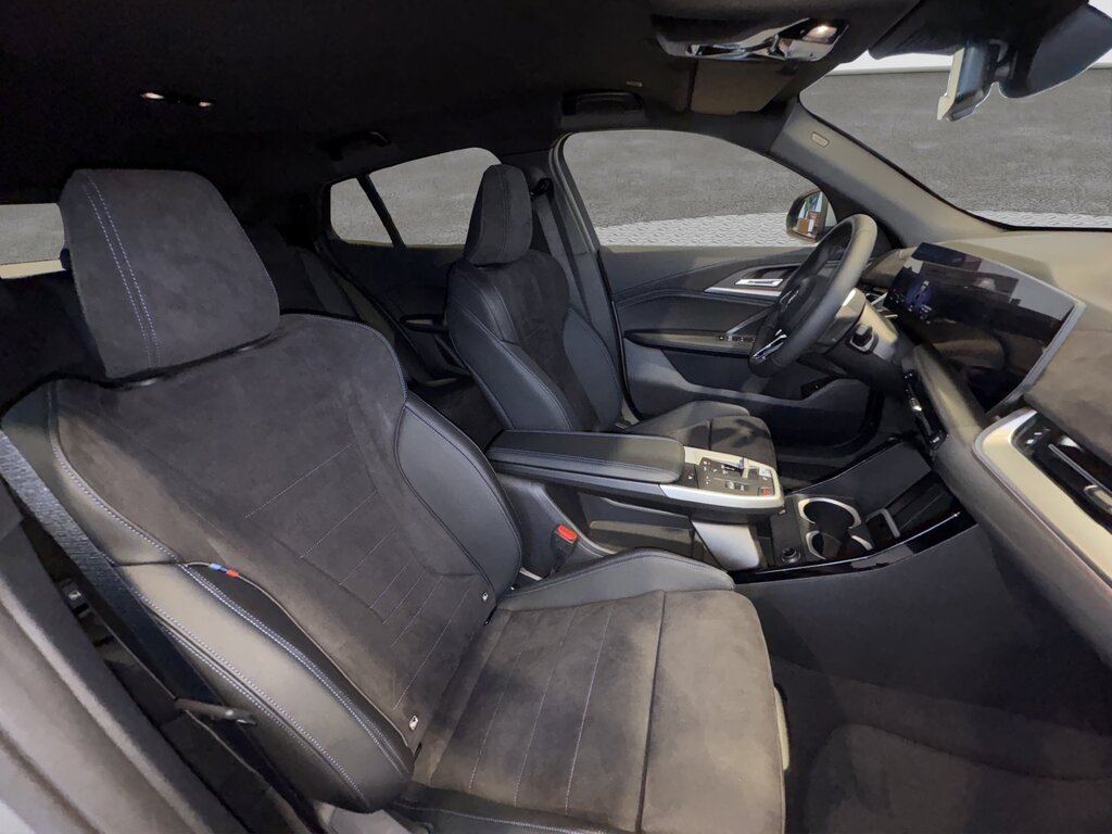 vehicle-2997392-13
