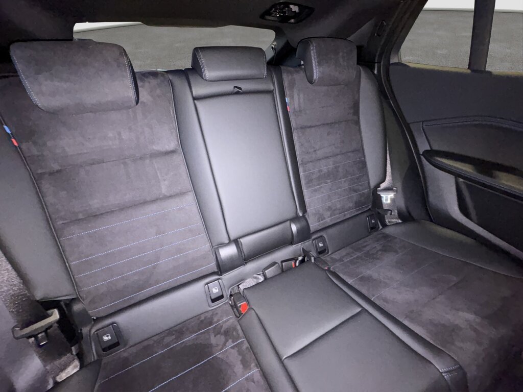 vehicle-2997392-14