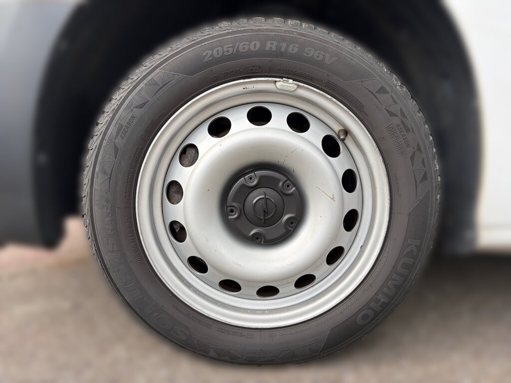 vehicle-3000140-3