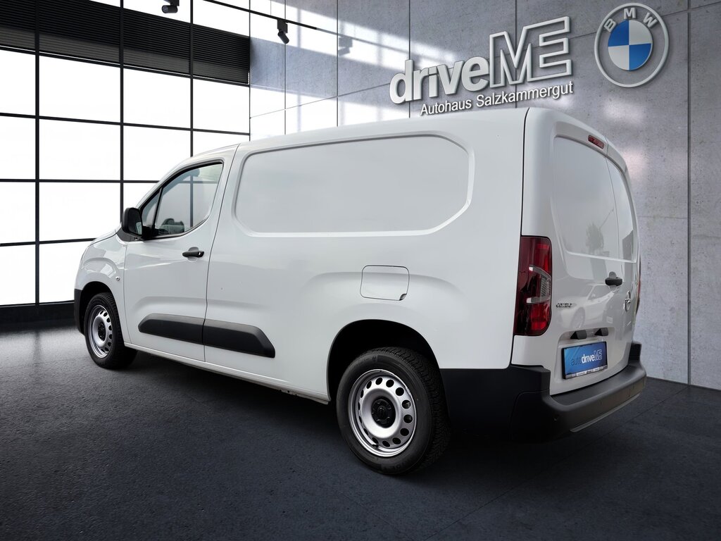 vehicle-3000140-8