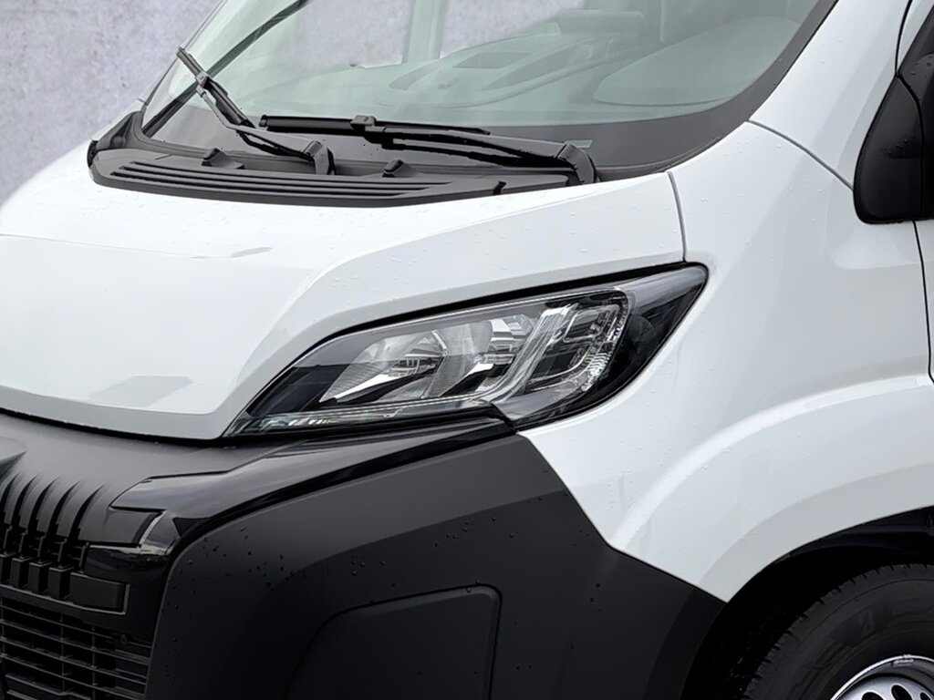 vehicle-3005872-2