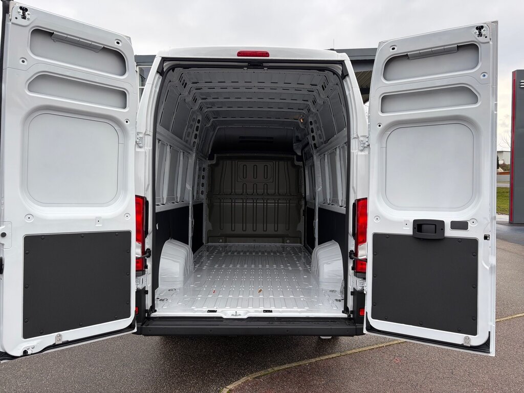 vehicle-3005872-7