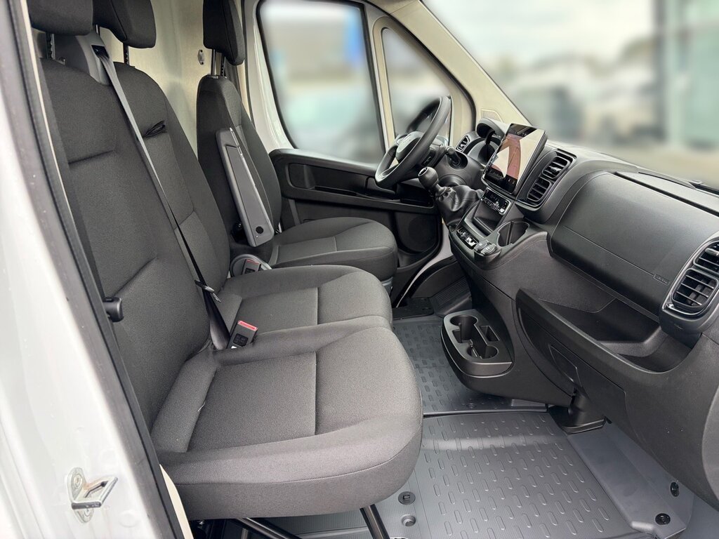 vehicle-3005872-9