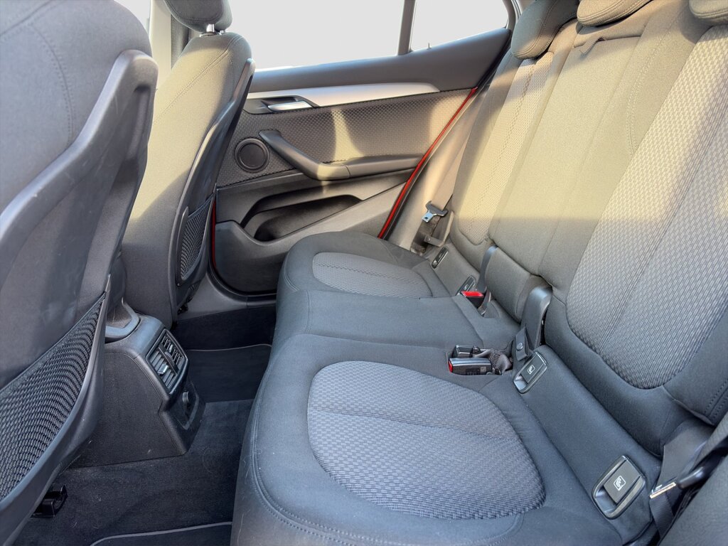 vehicle-3007172-11