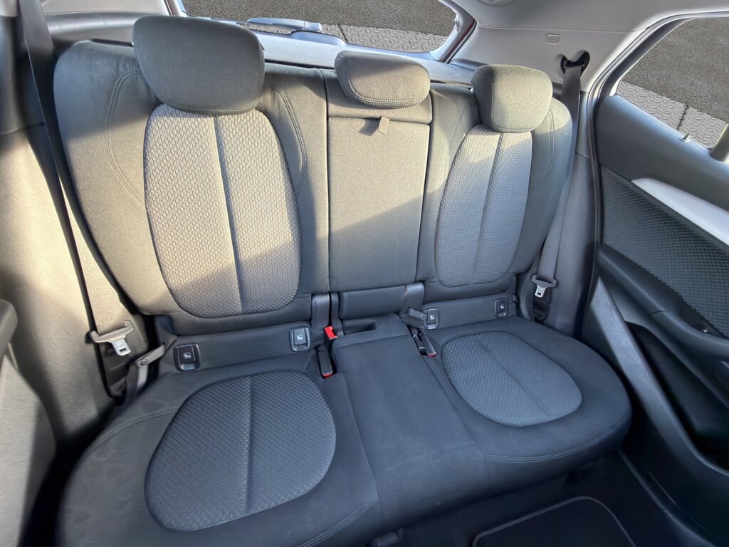 vehicle-3007172-16