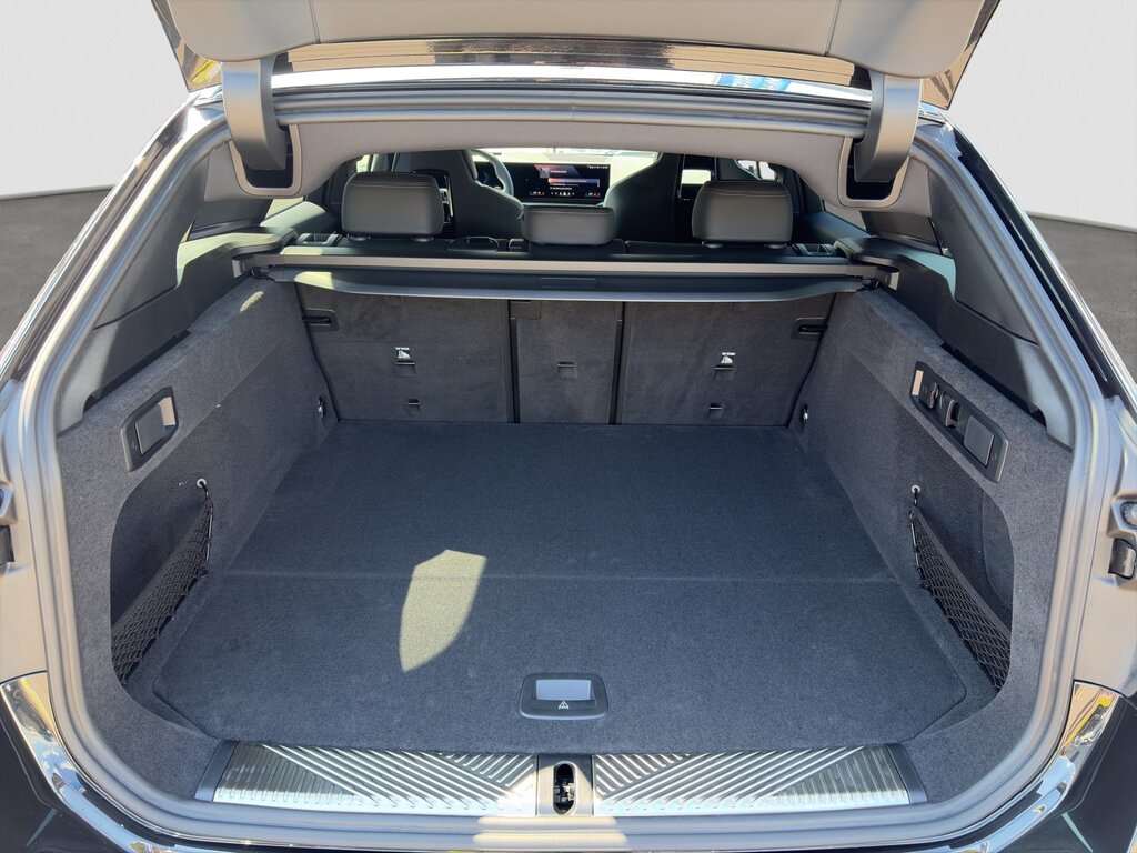vehicle-3007243-17