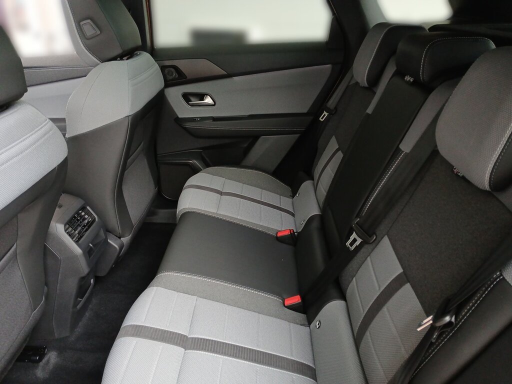 vehicle-3008140-3