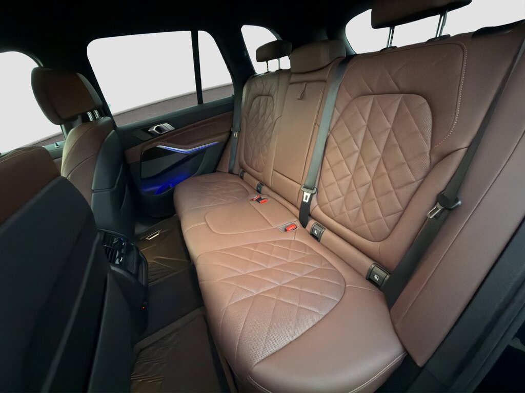vehicle-3008891-17