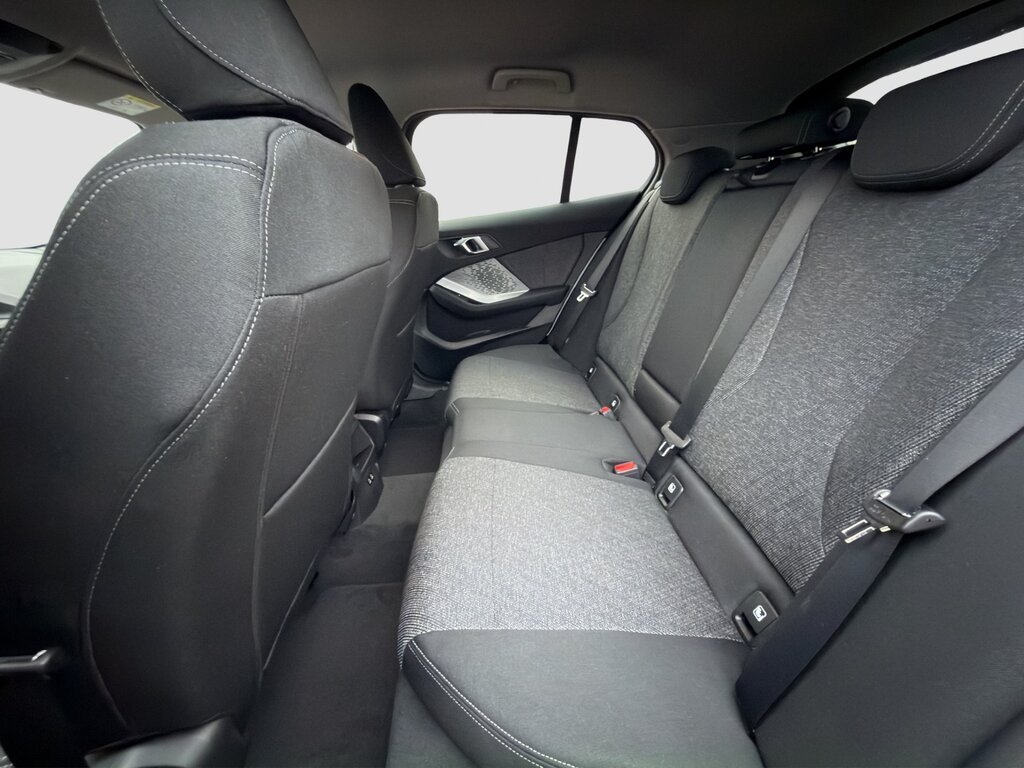 vehicle-3010679-11