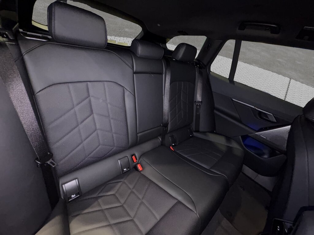 vehicle-3015986-12