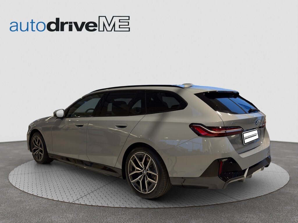 vehicle-3015986-3