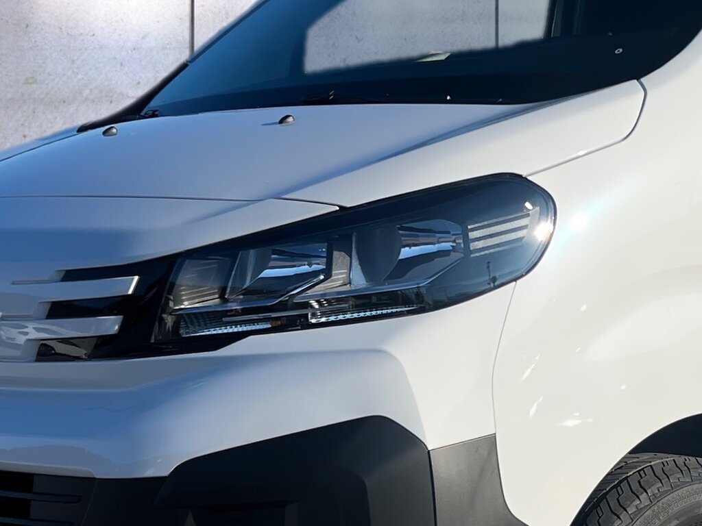 vehicle-3016836-2