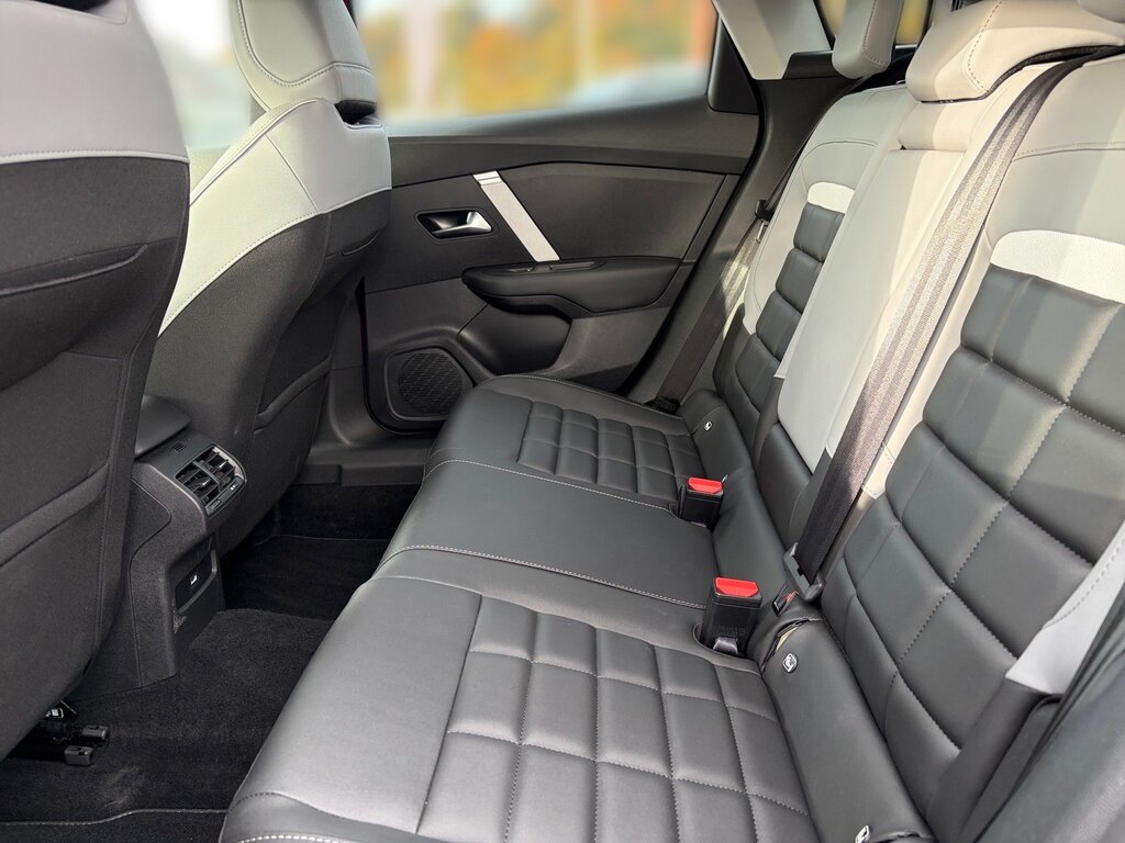 vehicle-3018570-8