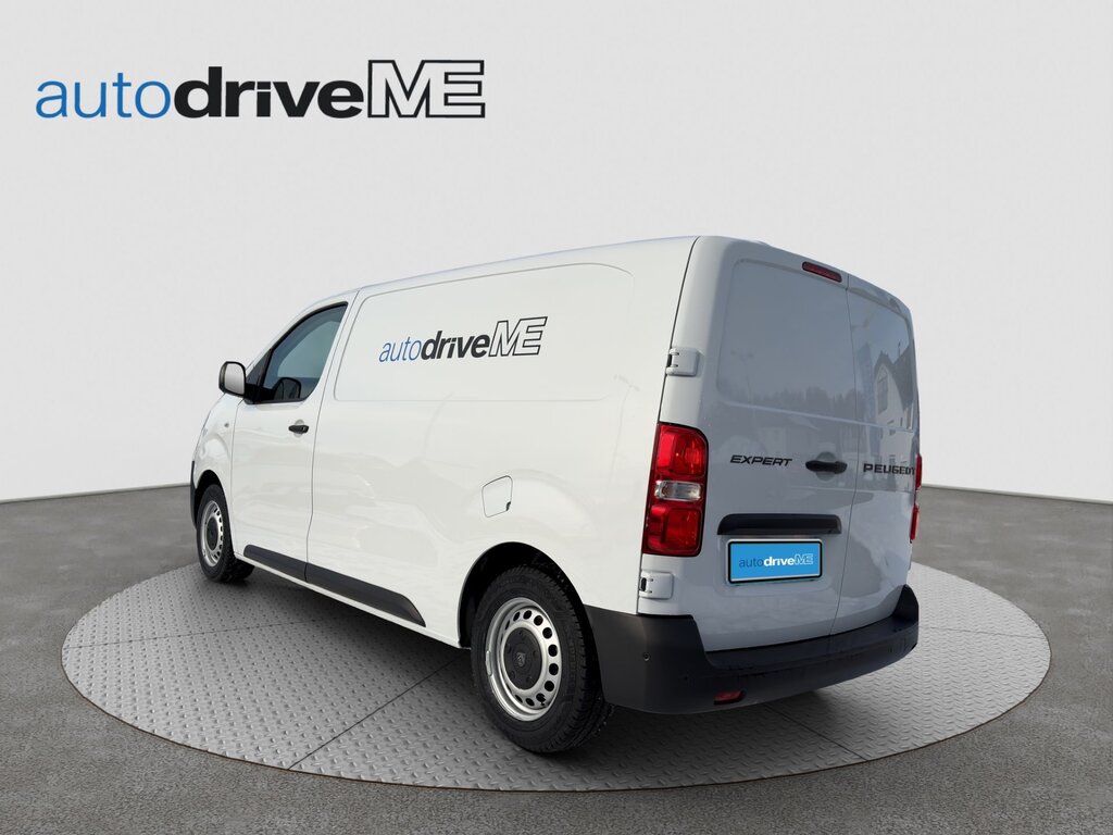 vehicle-3019128-3