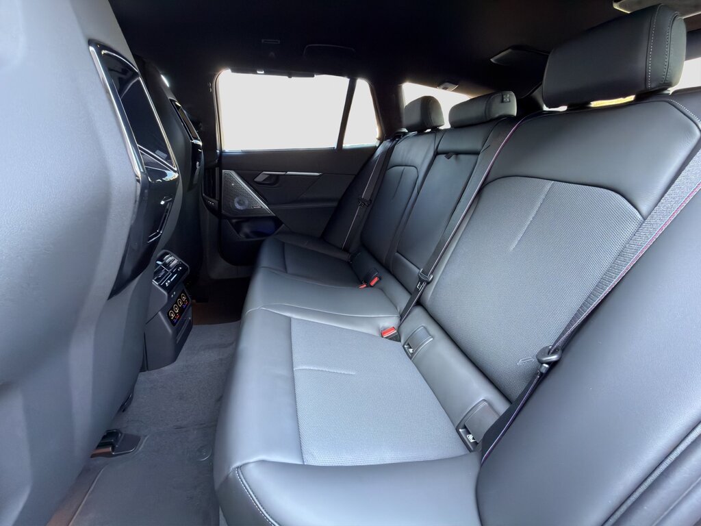 vehicle-3026722-12