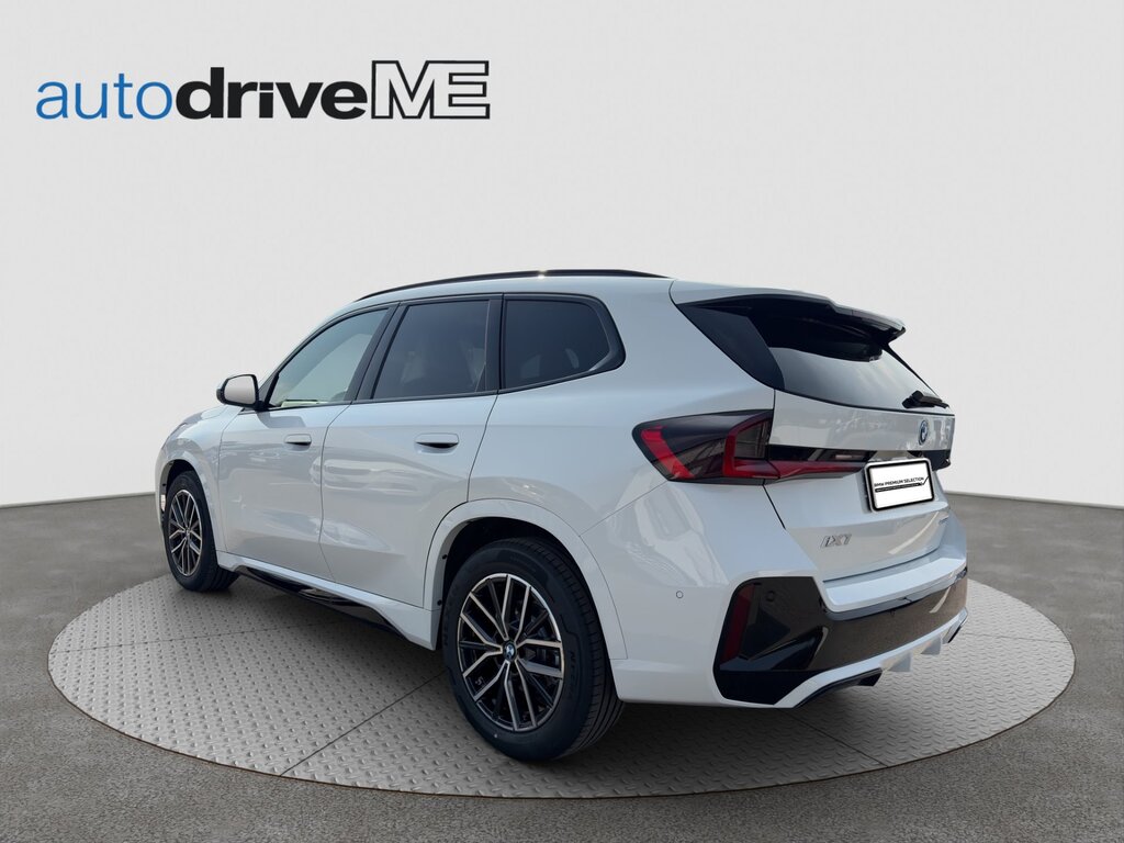 vehicle-3043512-3