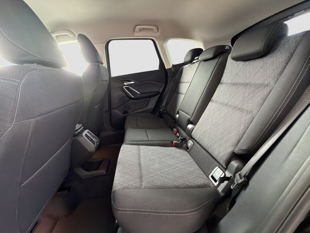 vehicle-3055930-12