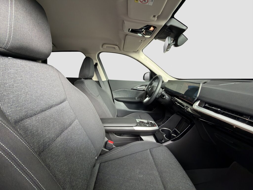 vehicle-3055930-16