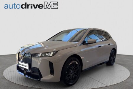 BMW iX xDrive45