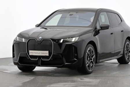 BMW iX xDrive45