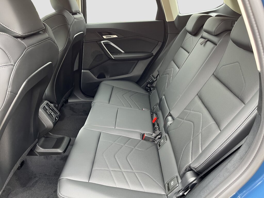 vehicle-3093617-12