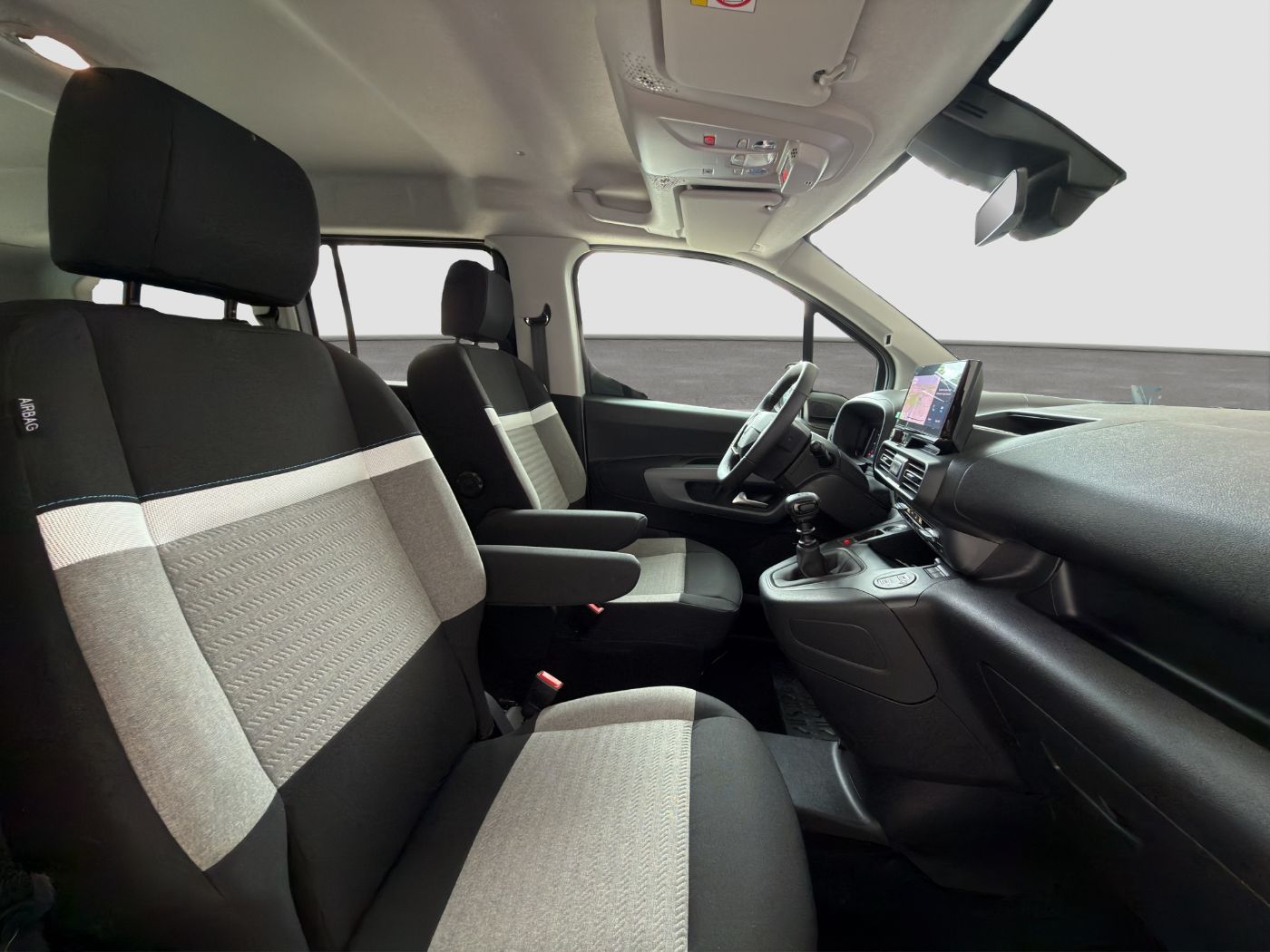 836_15943_15